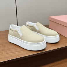 미우미우 뒷 로고 스니커즈 굽 4.5cm